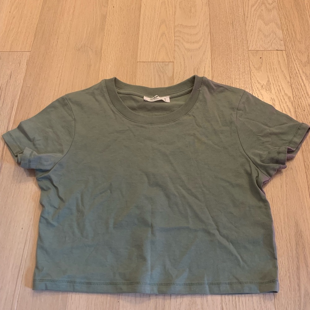 Hollister top